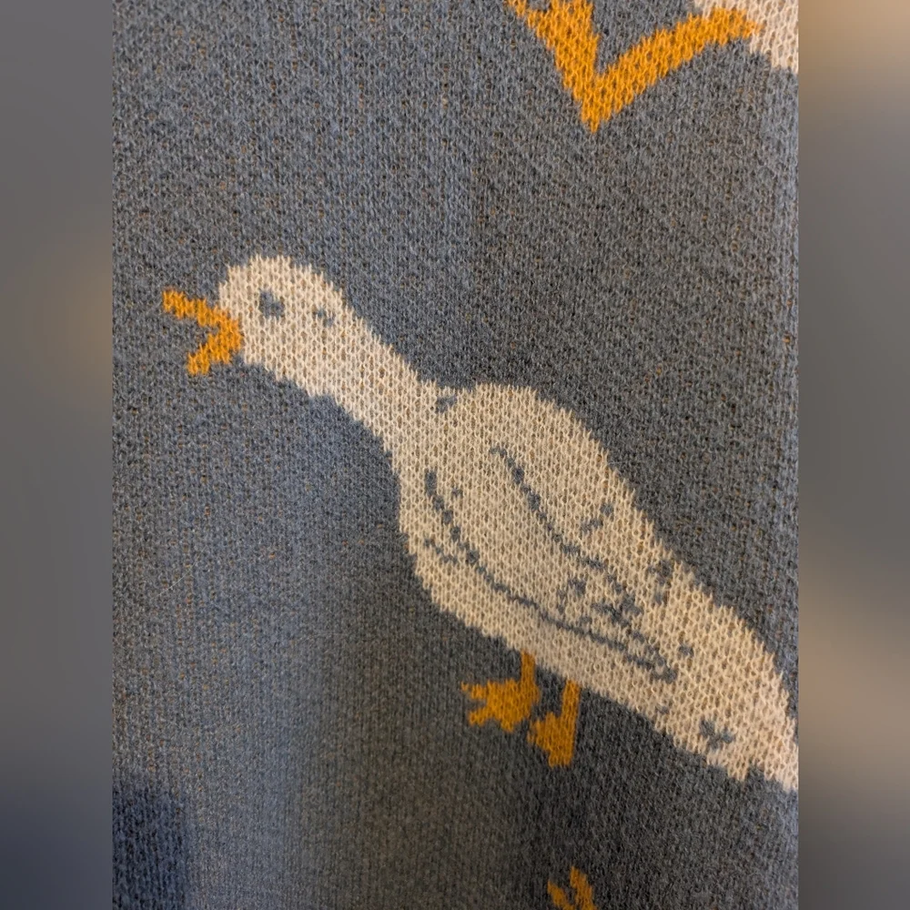 SHEIN Blue Sweater with Goose / Duck Pattern Size XL 🪿 - Picture 3 of 8